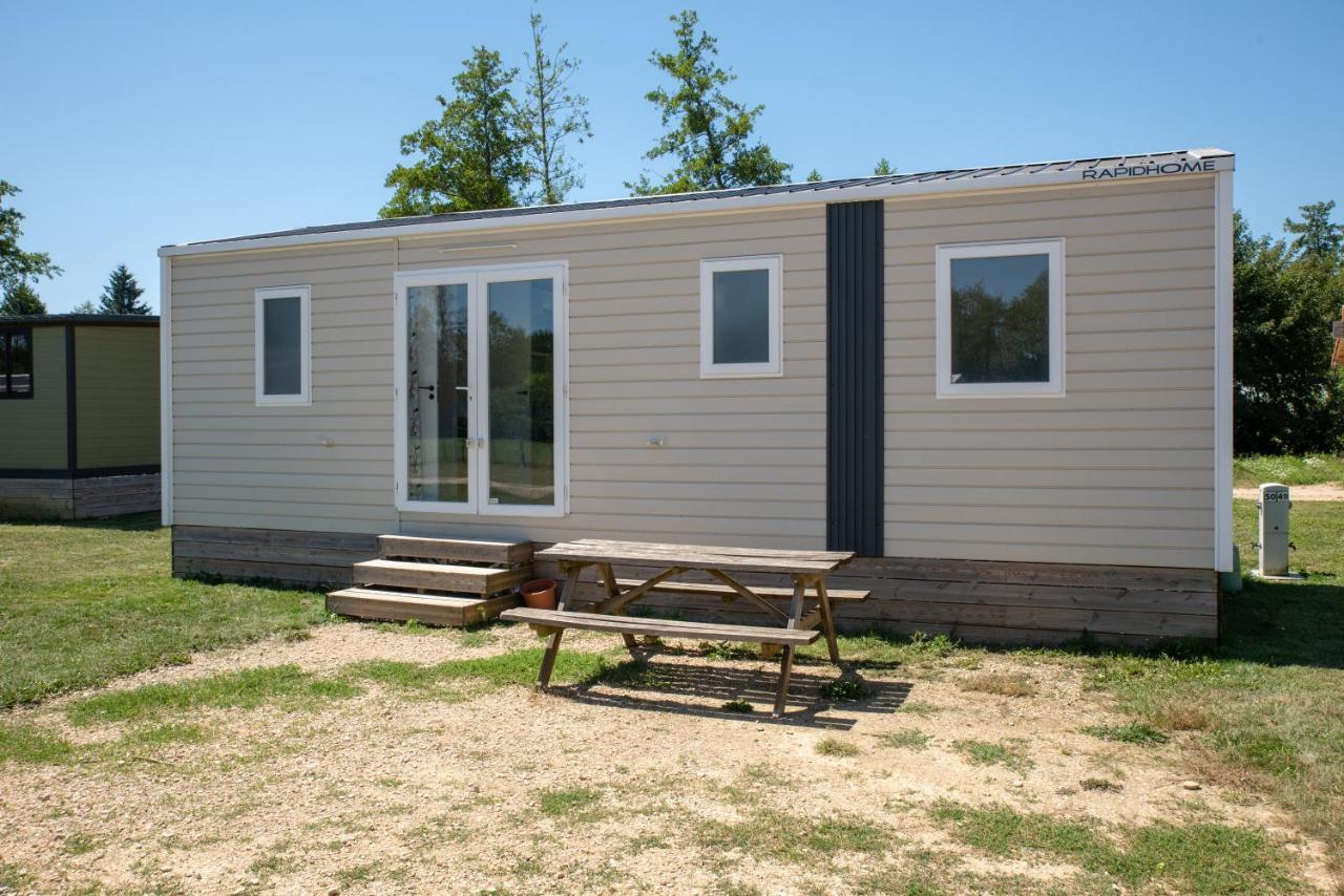 Camping Du Sevron Saint-Etienne-du-Bois  Экстерьер фото