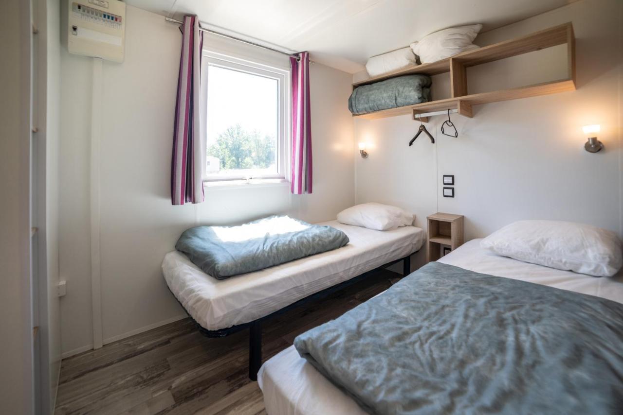 Camping Du Sevron Saint-Etienne-du-Bois  Экстерьер фото