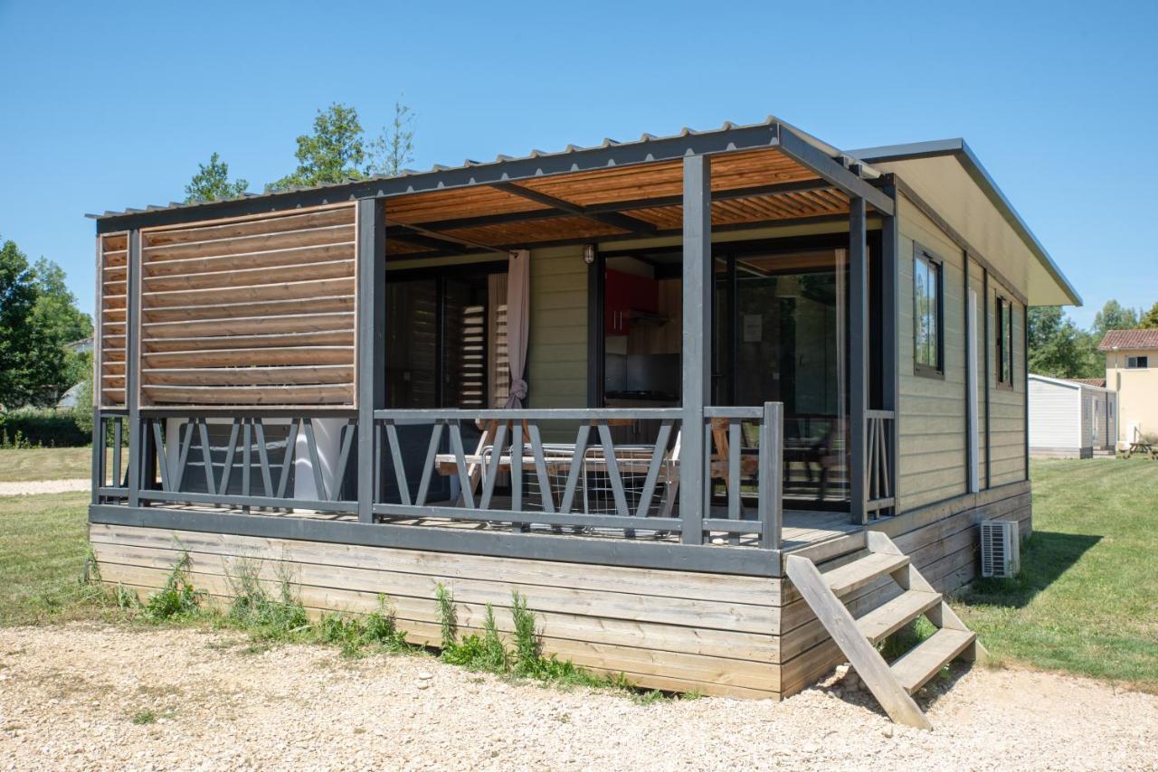 Camping Du Sevron Saint-Etienne-du-Bois  Экстерьер фото